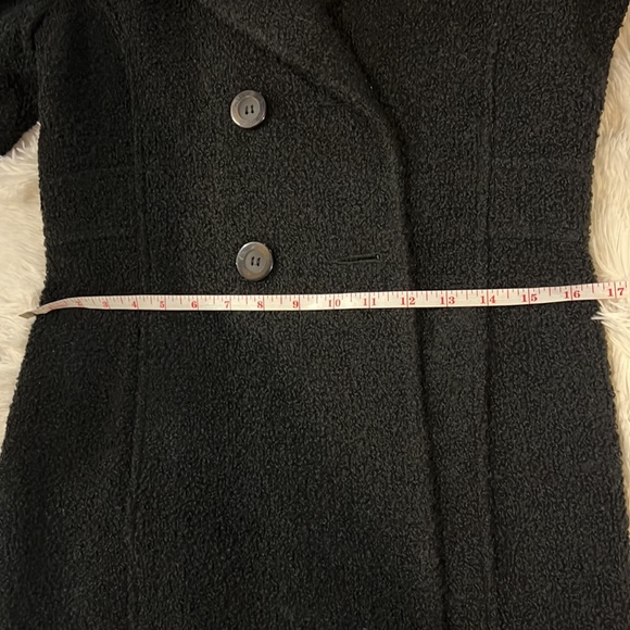 Marvin Richards: Woman’s long fur coat - Picture 7 of 7